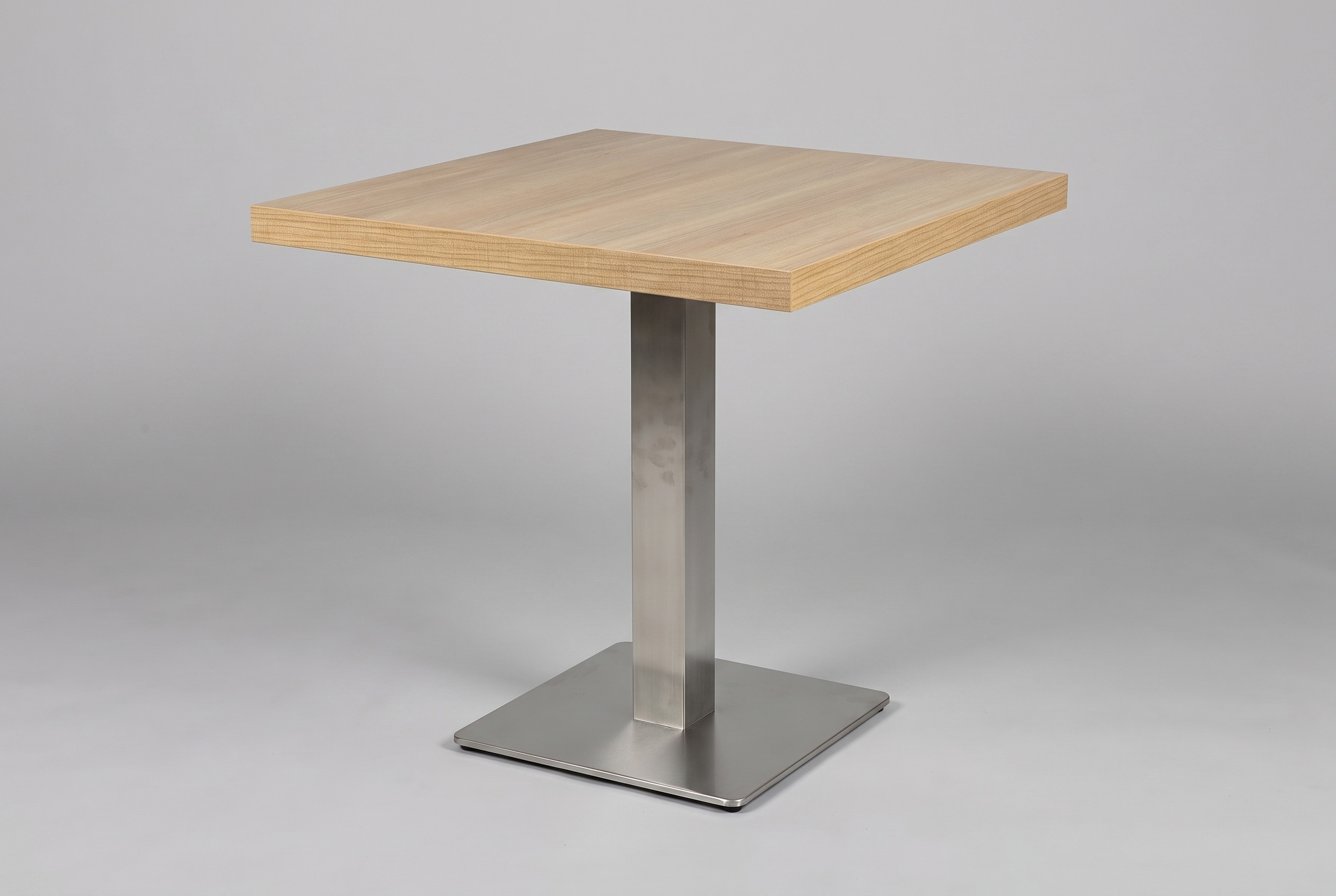 Lisbon tafel 80x70cm esdoorn restauranttafel bistrotafel gastentafel